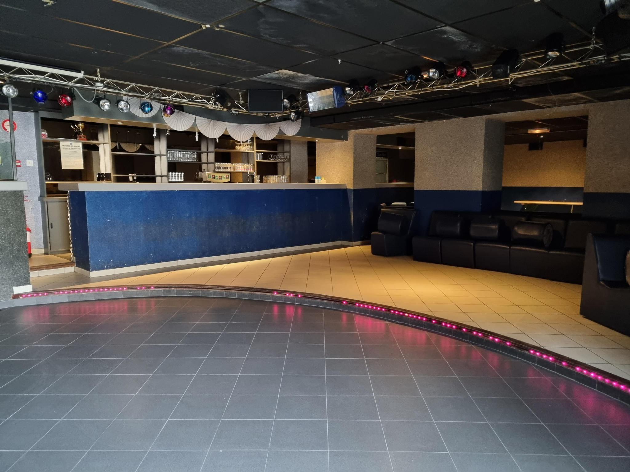 Image_9, Murs et fonds de commerce, Saint-Julien-du-Verdon, ref :2300-2301-26