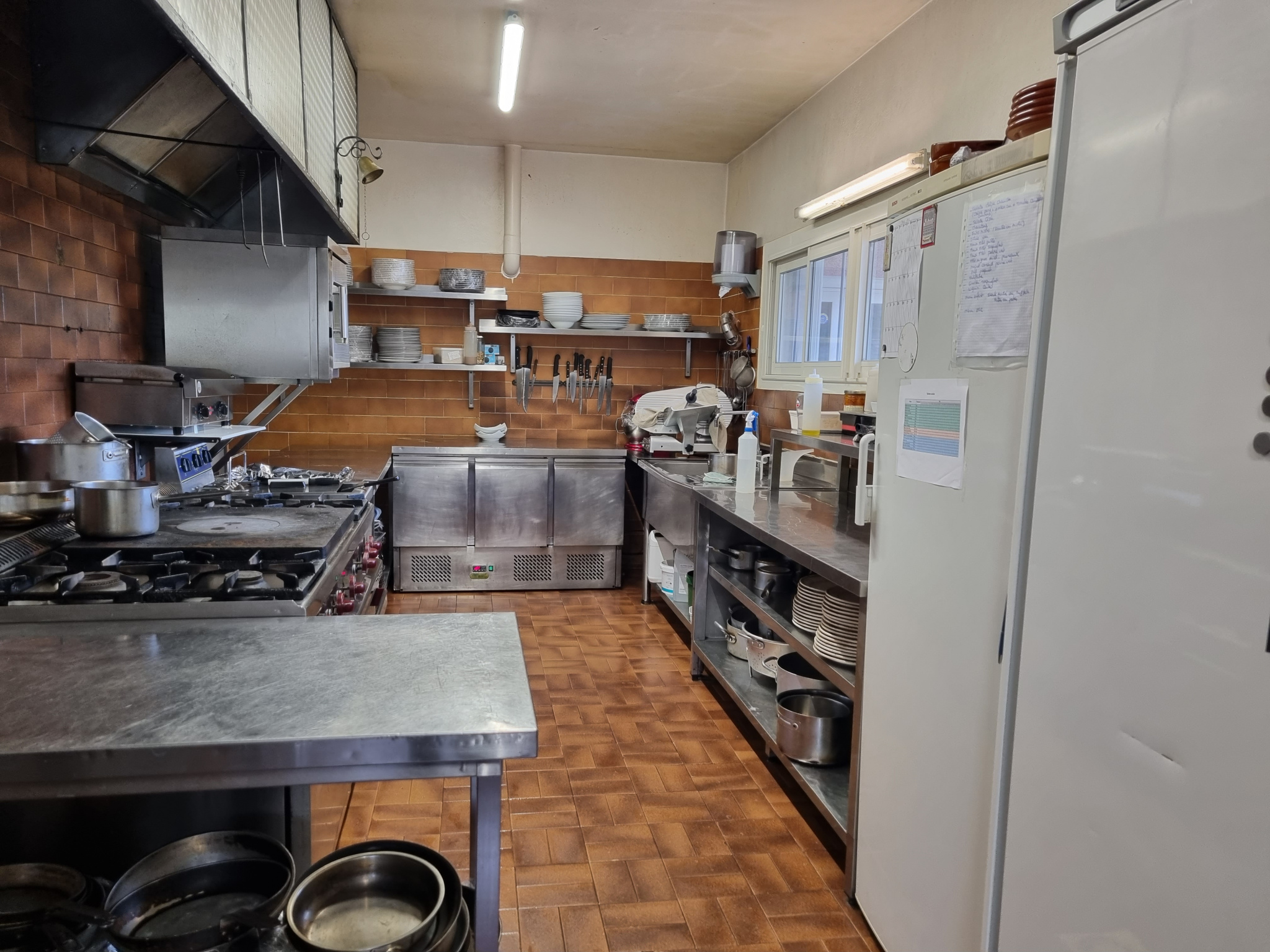 Image_19, Murs et fonds de commerce, Saint-Julien-du-Verdon, ref :2300-2301-26