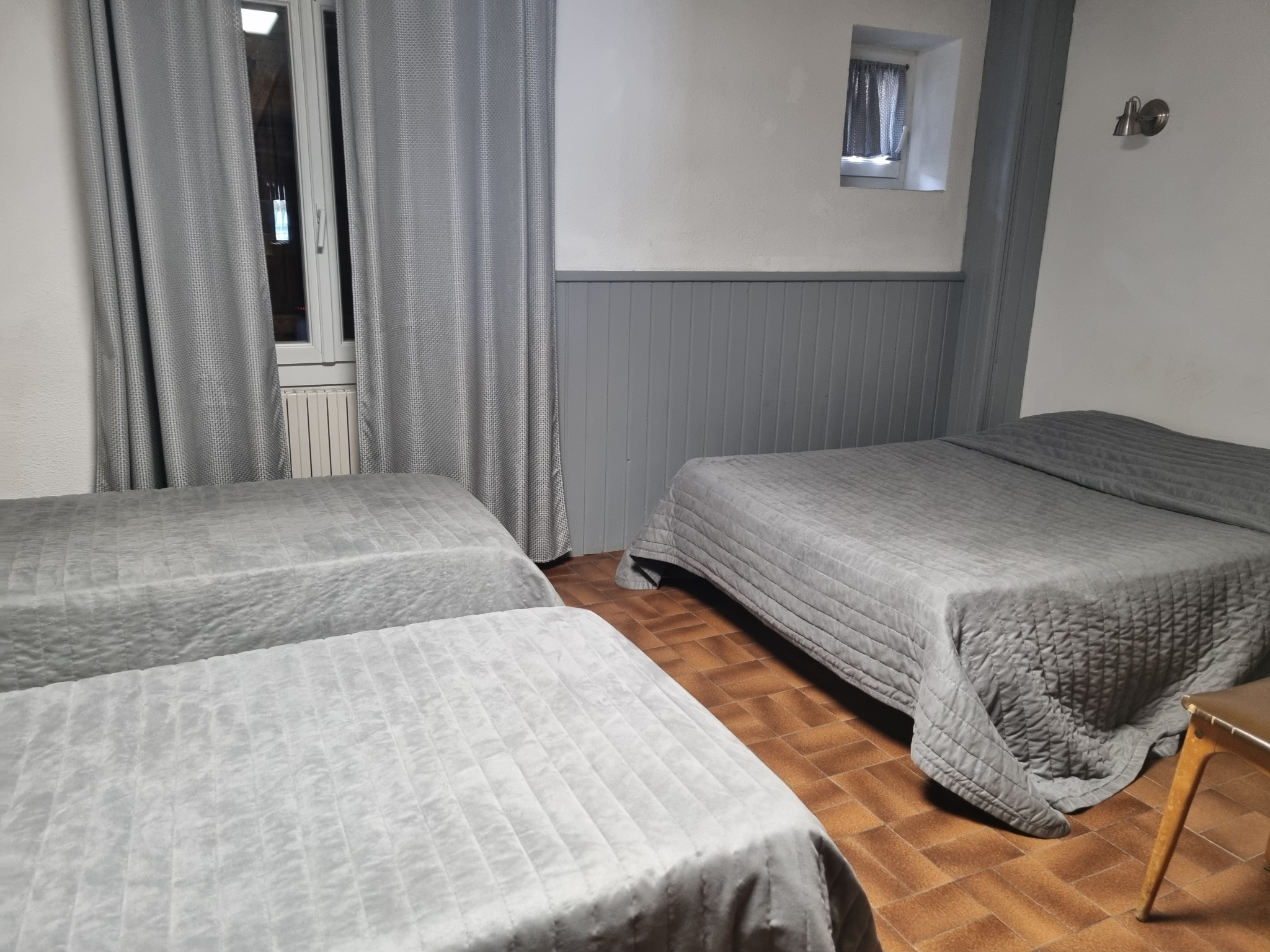 Image_23, Murs et fonds de commerce, Saint-Julien-du-Verdon, ref :2300-2301-26