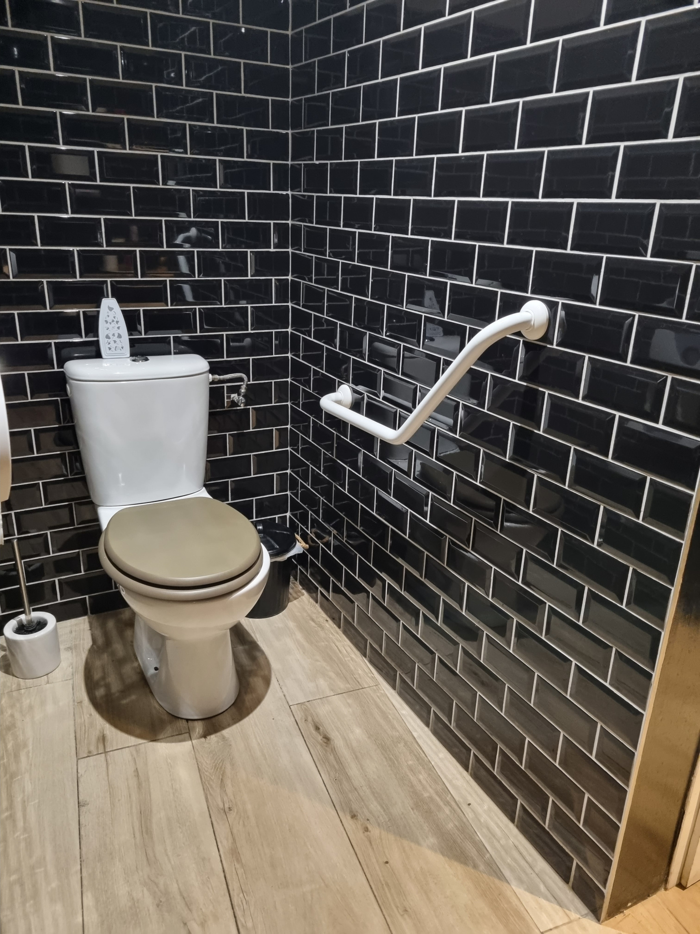 Image_11, Fonds de commerce, Forcalquier, ref :2241-25