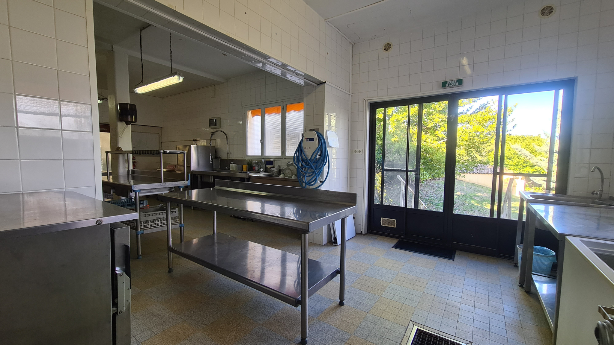 Image_18, Murs et fonds de commerce, Forcalquier, ref :2298-2299-26