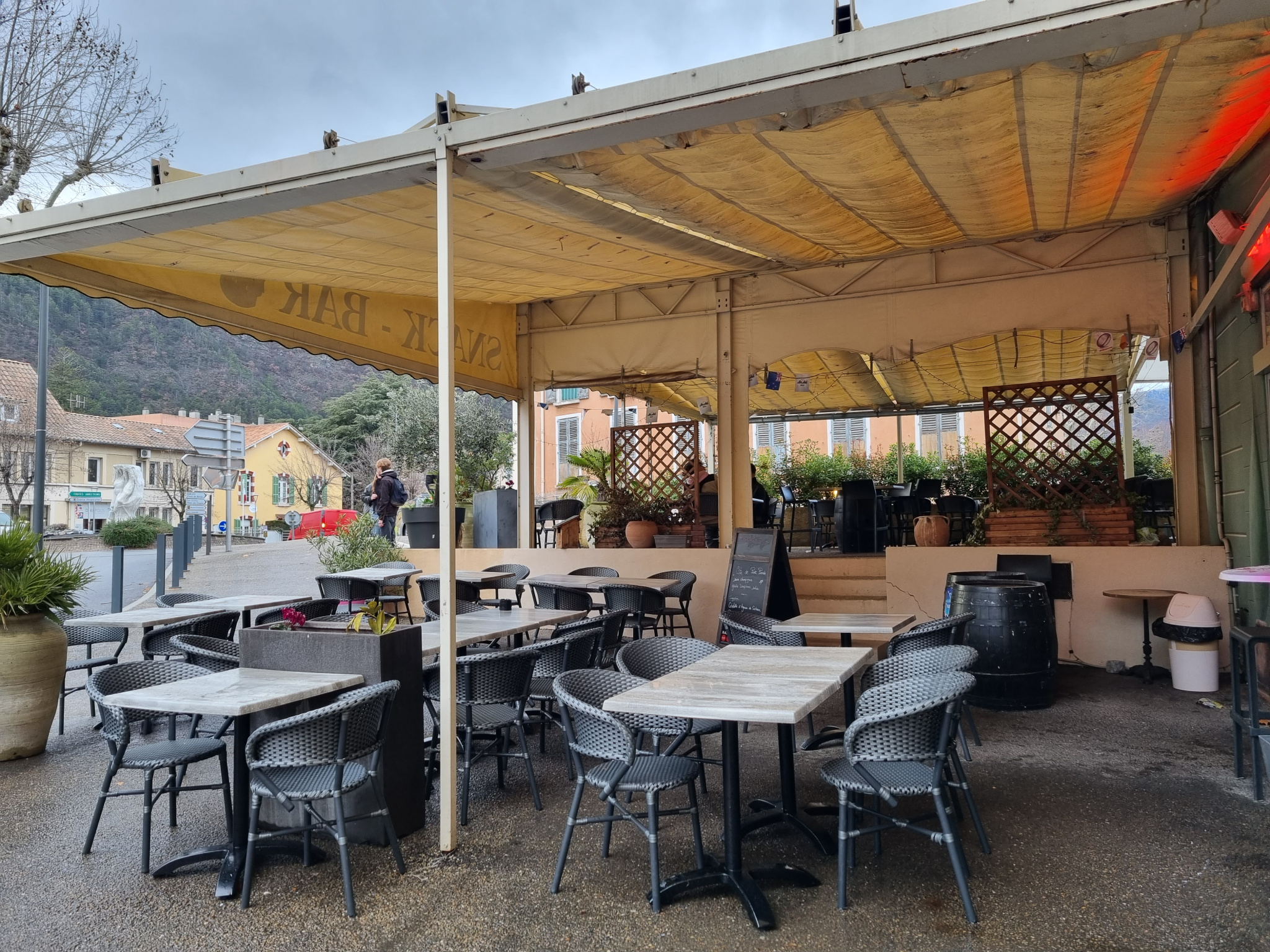 Image_2, Fonds de commerce, Digne-les-Bains, ref :2200-25