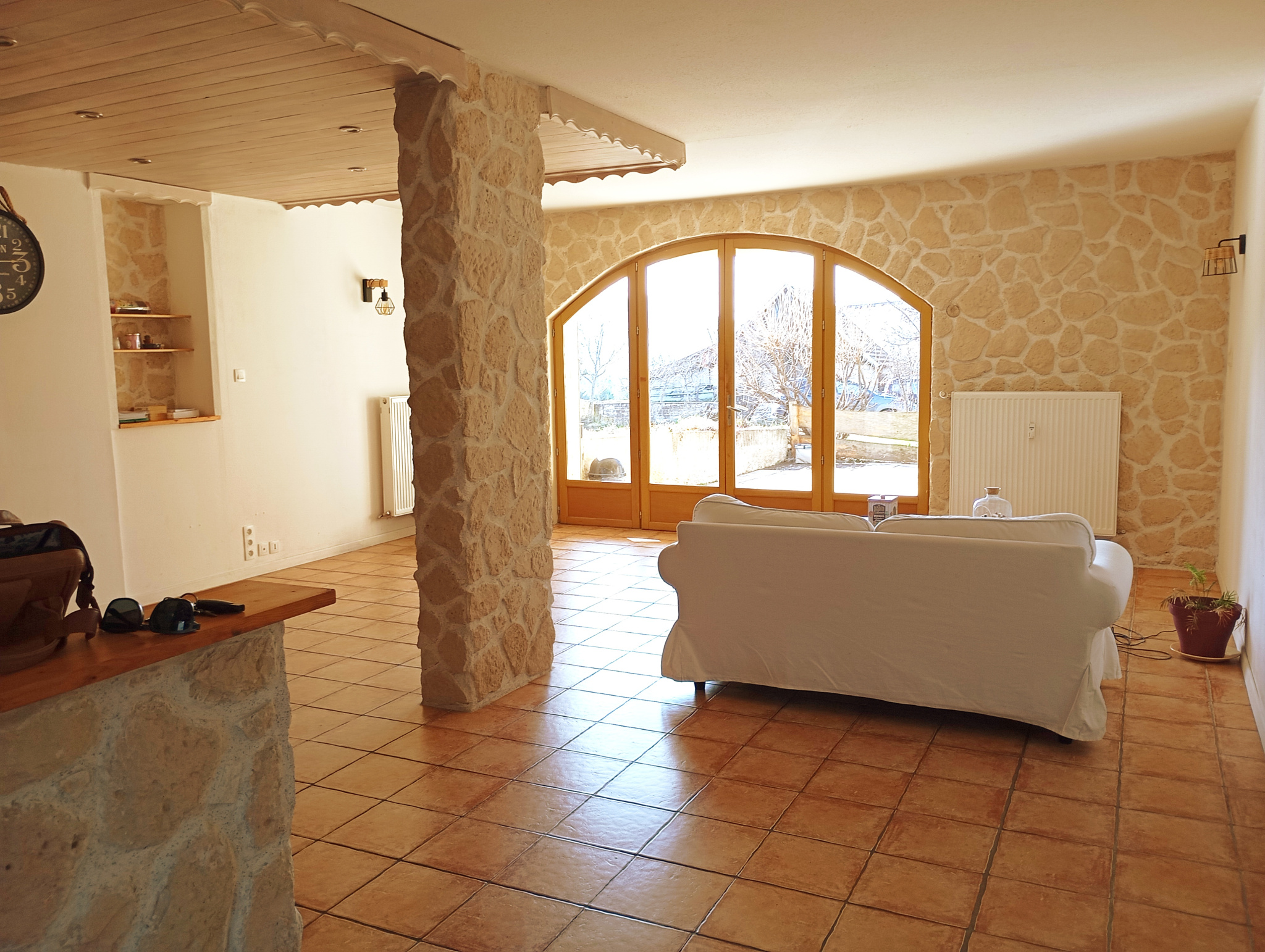 Image_1, Rez de jardin, Prunières, ref :2111-25