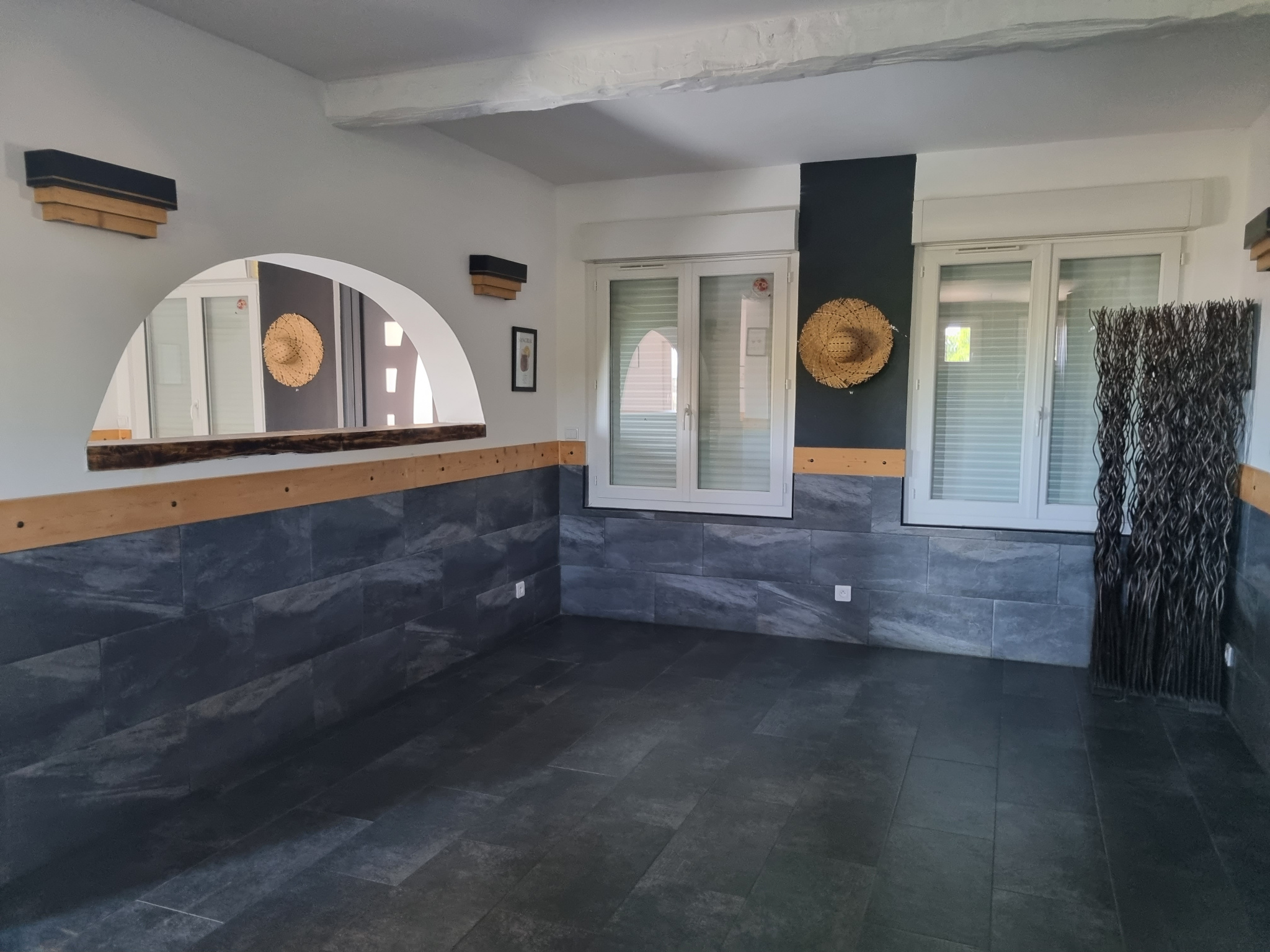 Image_9, Local commercial, Pierrevert, ref :2150-25b