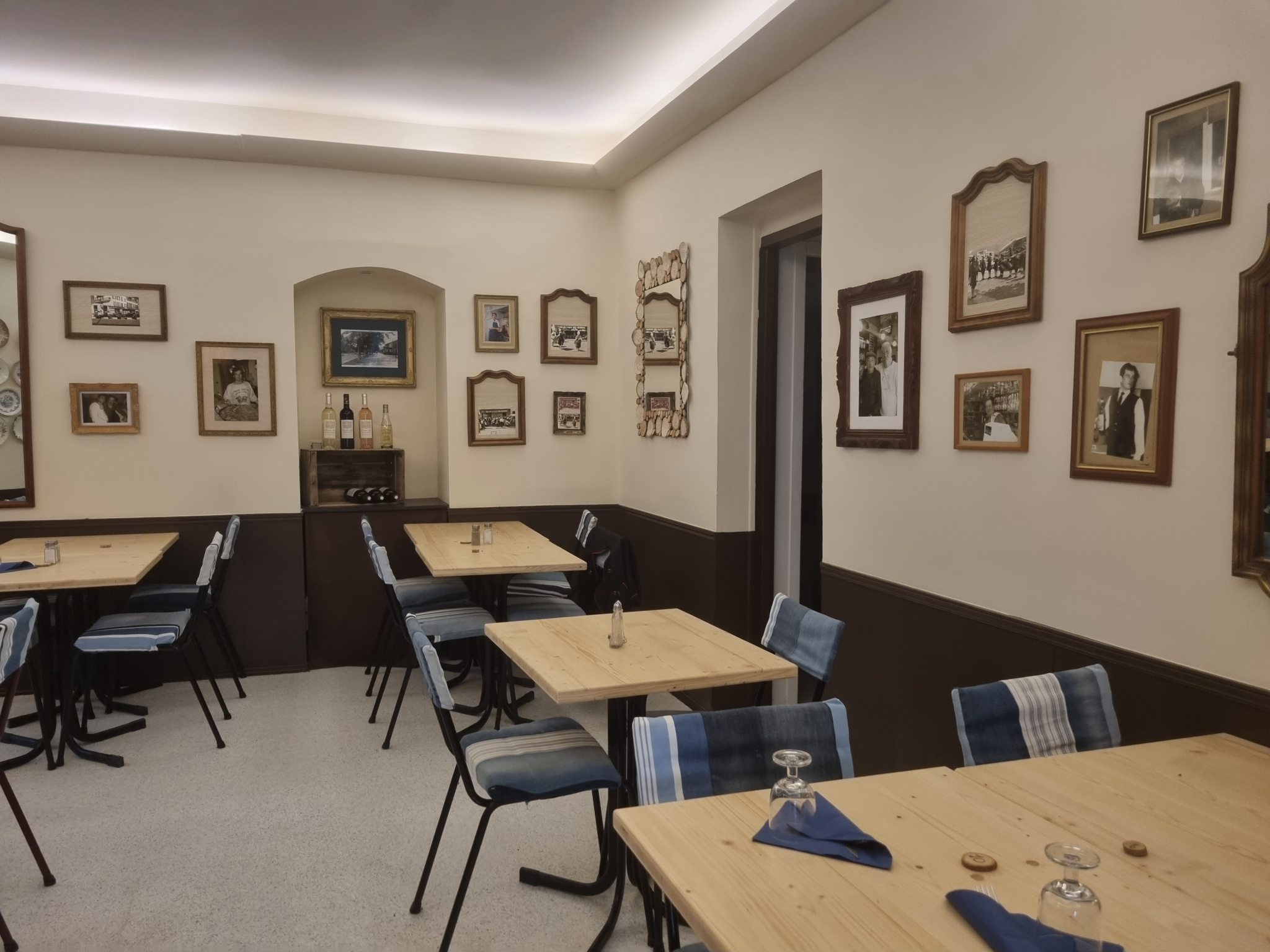 Image_10, Murs et fonds de commerce, Digne-les-Bains, ref :2346-2347-26